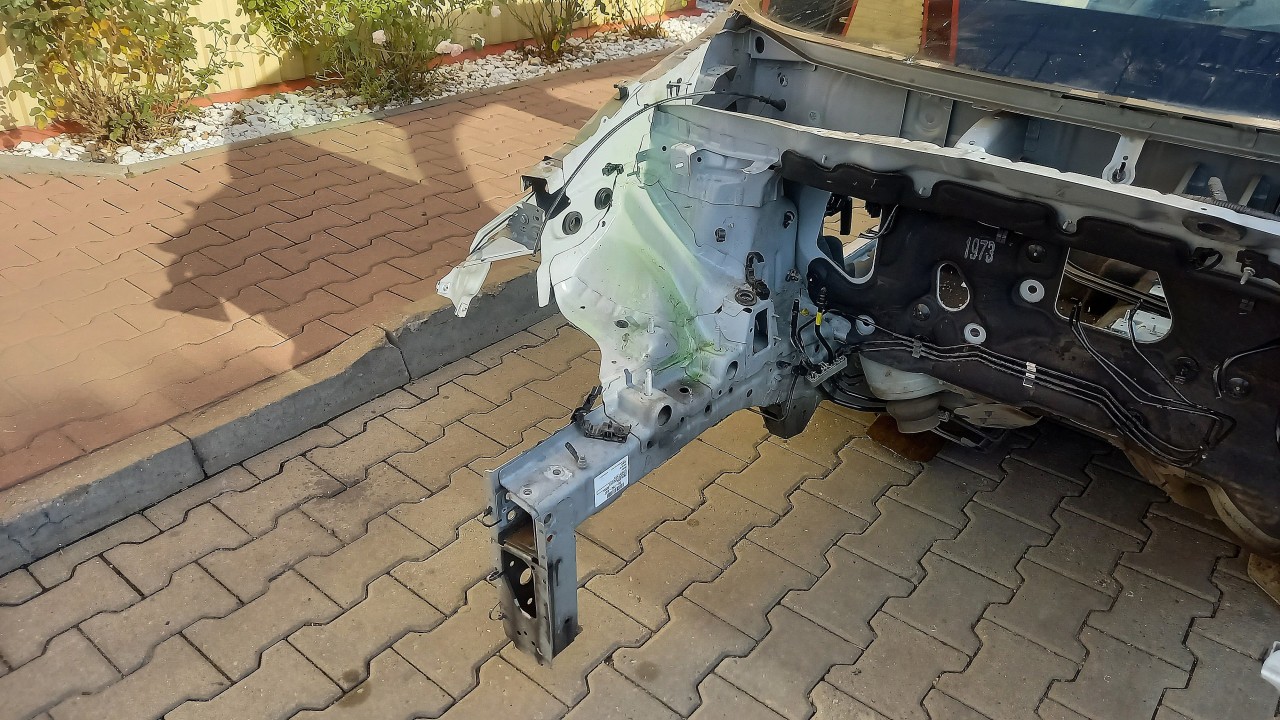 LONJERON DREAPTA OPEL MOKKA - - (2012 2016)