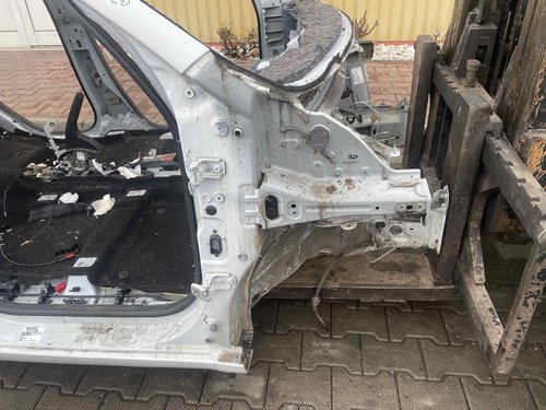 LONJERON DREAPTA RENAULT TWINGO TWINGO - - (2014 2020)