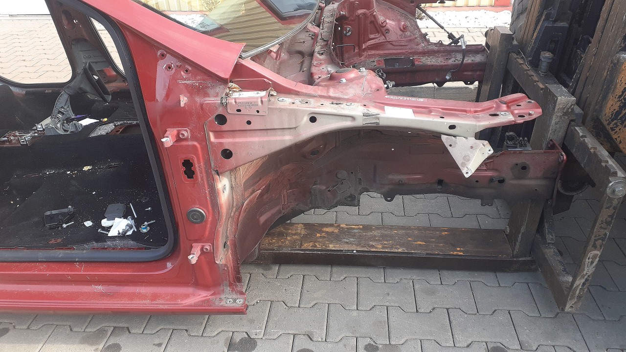 LONJERON DREAPTA SEAT LEON - - (2012 201