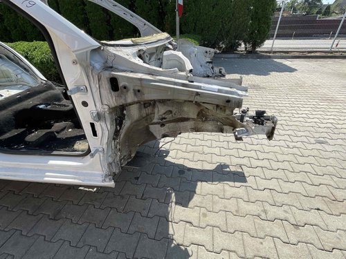 LONJERON DREAPTA SKODA FABIA - - (2014 2019)