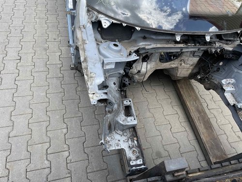 LONJERON DREAPTA SKODA YETI YETI - - (2009 2017)