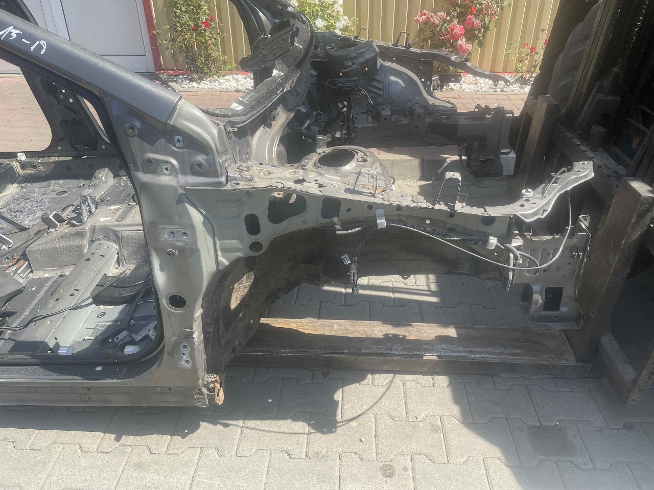 LONJERON DREAPTA TOYOTA AVENSIS - - (2015 2018)