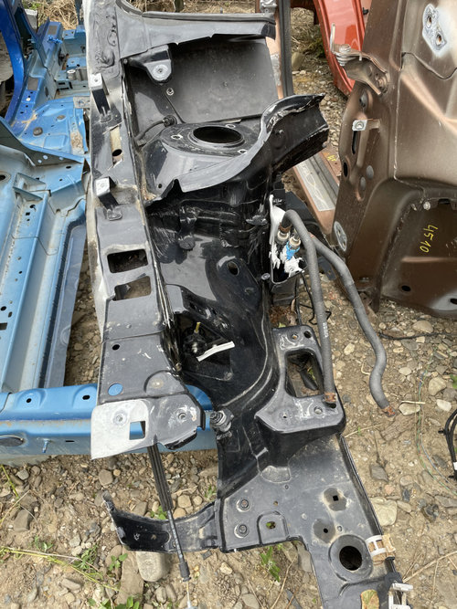 Lonjeron dreapta Volkswagen Jetta - Motorina 2012, -