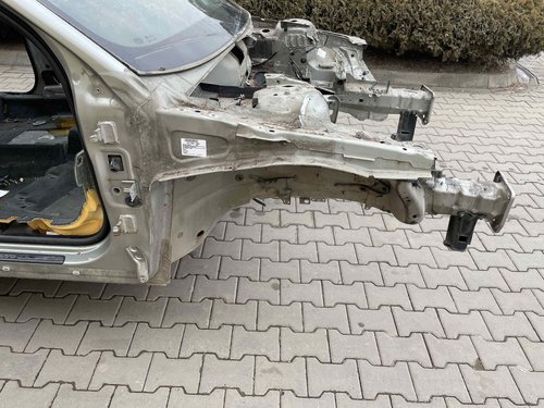 LONJERON DREAPTA VOLVO S80 - - (2006 2016)