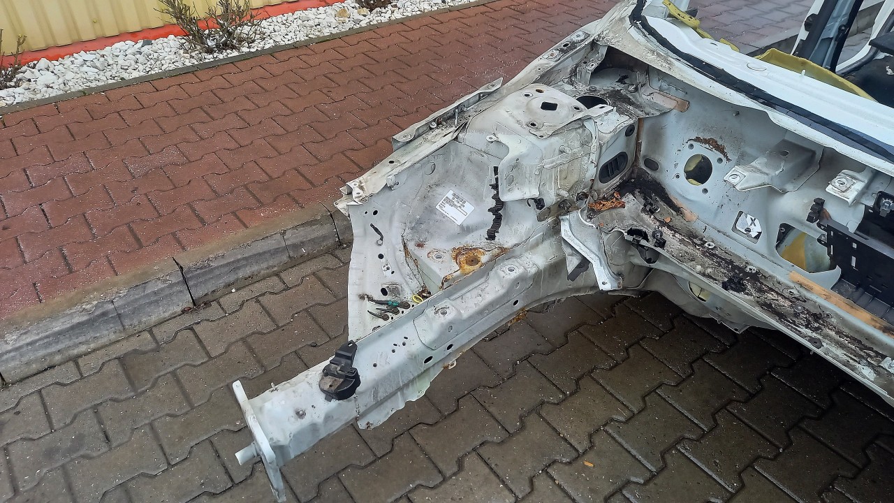 LONJERON DREAPTA VOLVO V60 V60 - - (2014 2018)