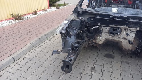 LONJERON DREAPTA VW PASSAT - - (2005 2010)