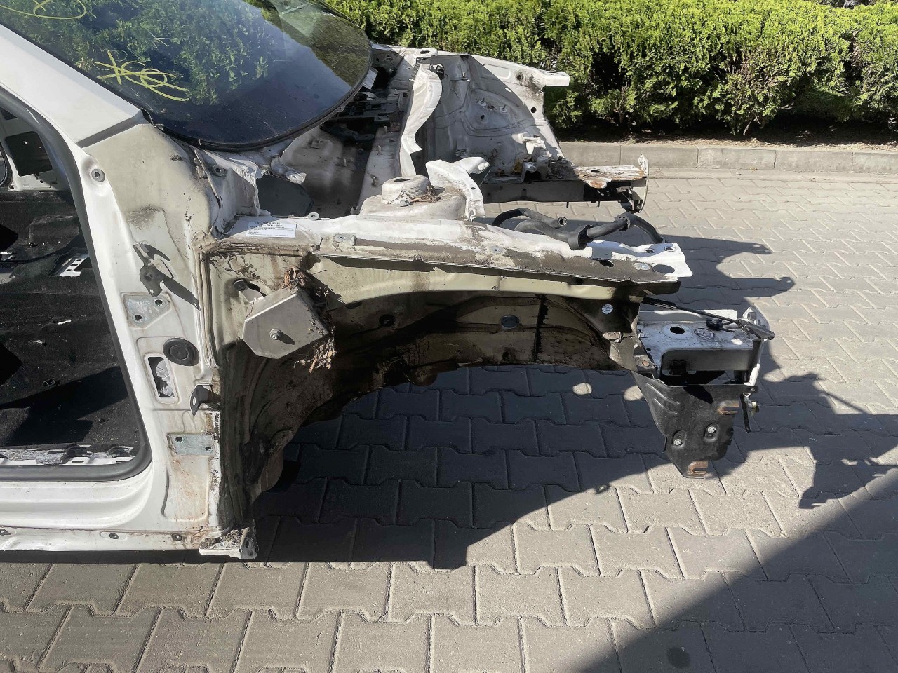 LONJERON DREAPTA VW PASSAT - - (2010 2014)