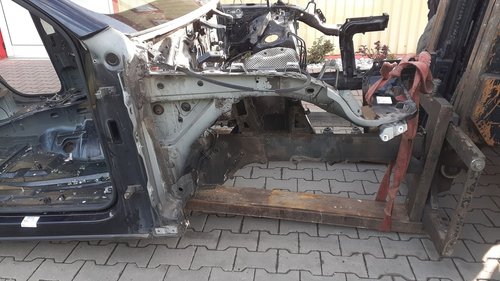 LONJERON DREAPTA VW TOUAREG TOUAREG - - (2010 2018)