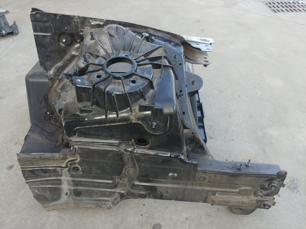Lonjeron semi aripa stanga mercedes c-class w205 break