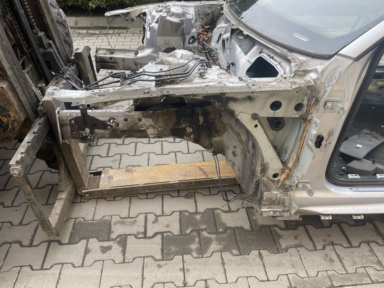 LONJERON STANGA AUDI A6 - - (2015 2018)