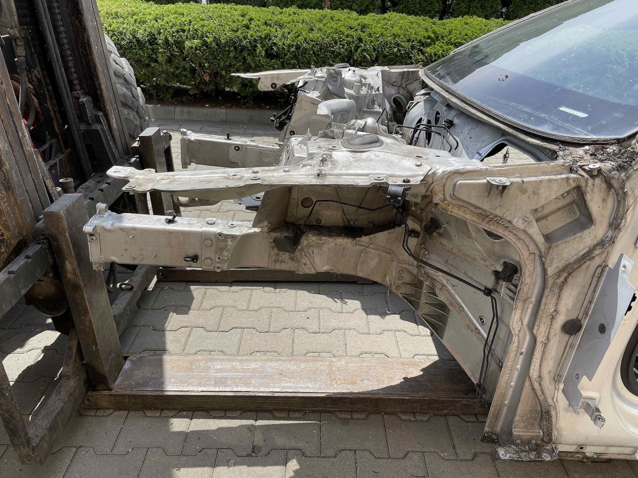 LONJERON STANGA AUDI A8 A8 - - (2010 2013)