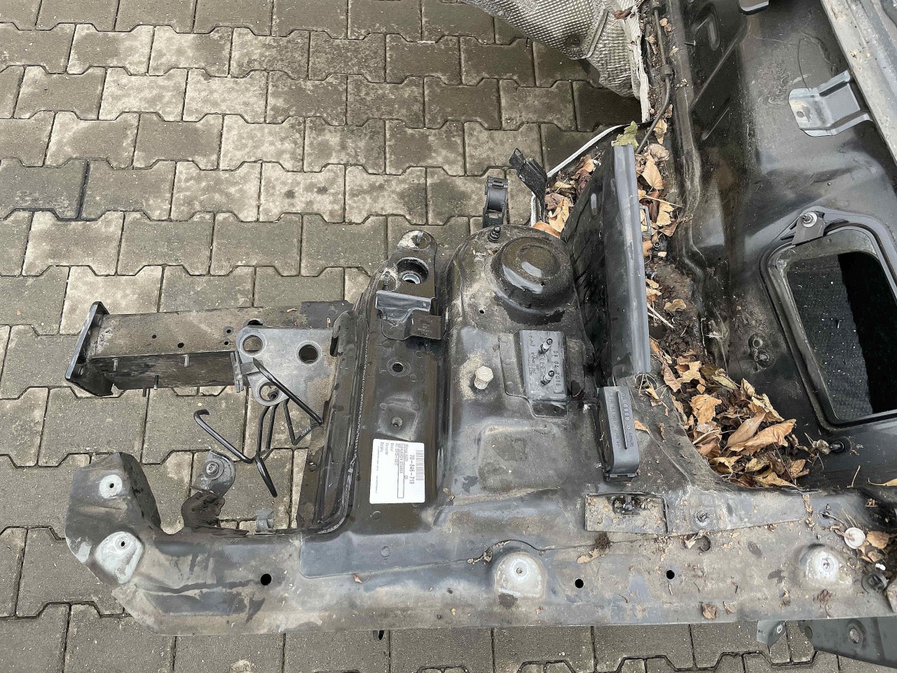 LONJERON STANGA AUDI Q5 Q5 - - (2013 2017)
