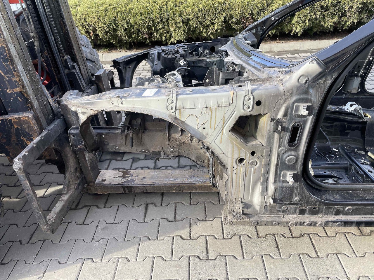 LONJERON STANGA BMW SERIA 5 F 10 - - (2010 2014)