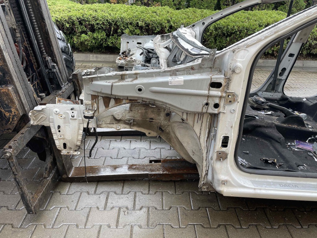 LONJERON STANGA DACIA LOGAN MCV - - (2012 2016)