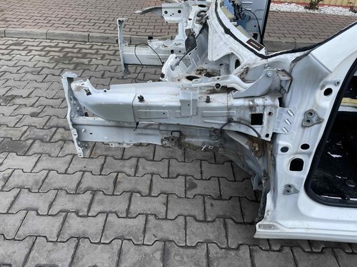 LONJERON STANGA FIAT TIPO - - (2015 2020)