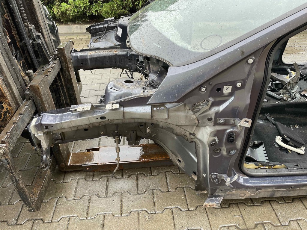 LONJERON STANGA FORD FOCUS - - (2011 2014)