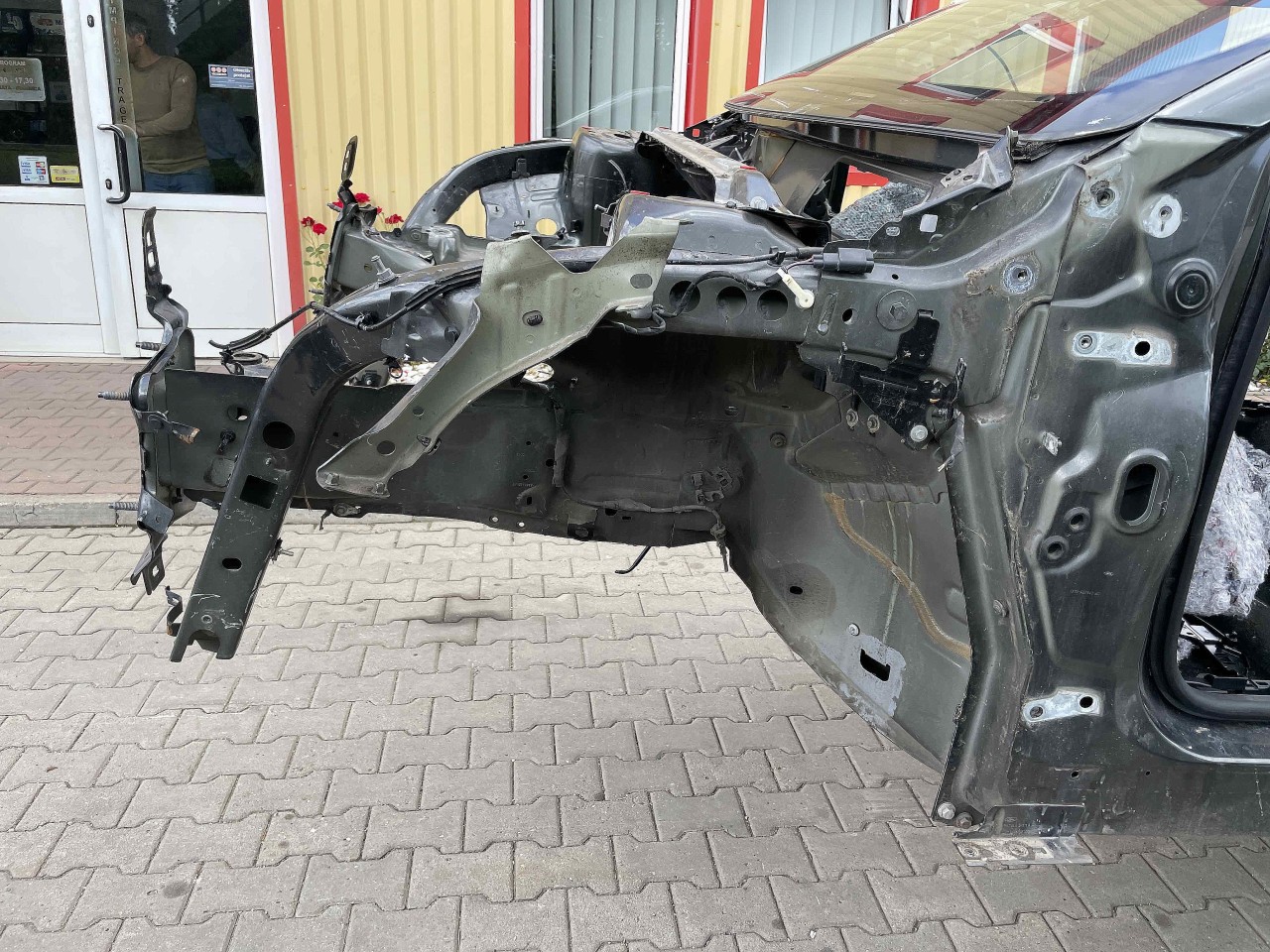 LONJERON STANGA FORD FOCUS - - (2018 2020)