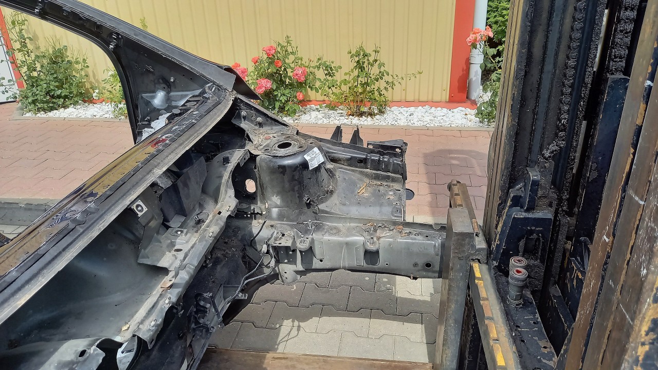 LONJERON STANGA FORD KUGA - - (2008 2012)