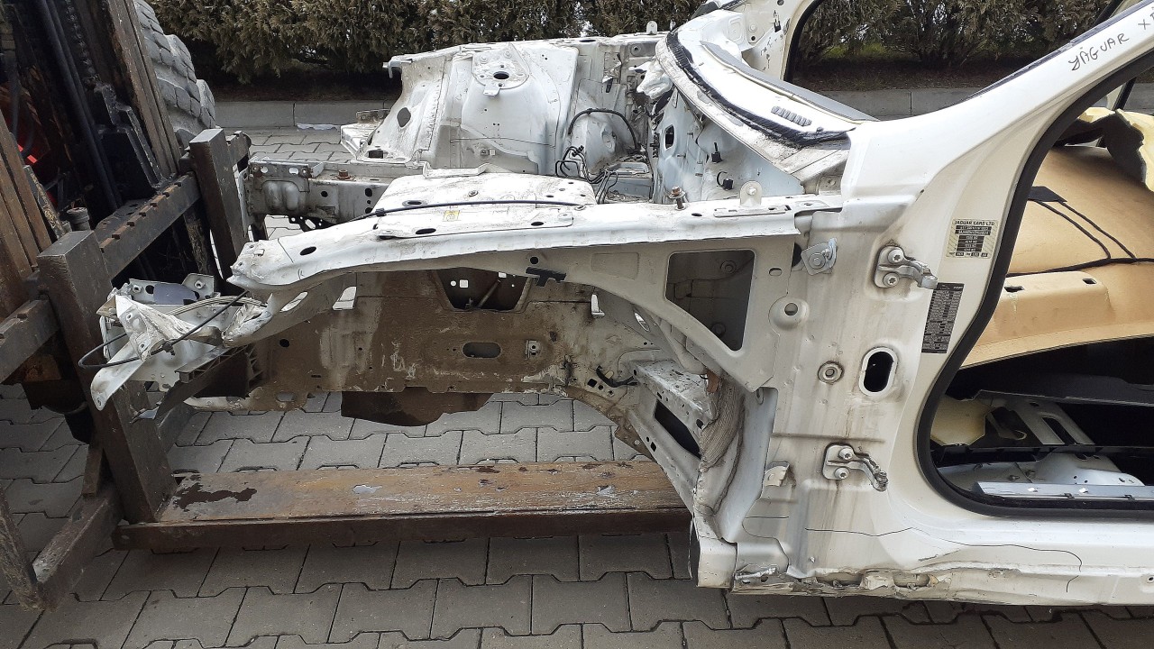 LONJERON STANGA JAGUAR XF XF - - (2007 2011)