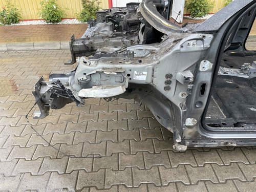 LONJERON STANGA LAND ROVER DISCOVERY SPORT - - (2014 2019)