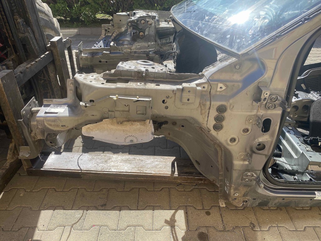 LONJERON STANGA LAND ROVER RANGE ROVER EVOQUE - - (2014 2018)