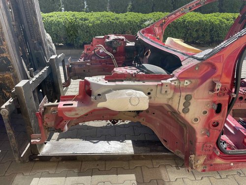 LONJERON STANGA LAND ROVER RANGE ROVER EVOQUE RANGE ROVER EVOQUE - - (2014 2018)