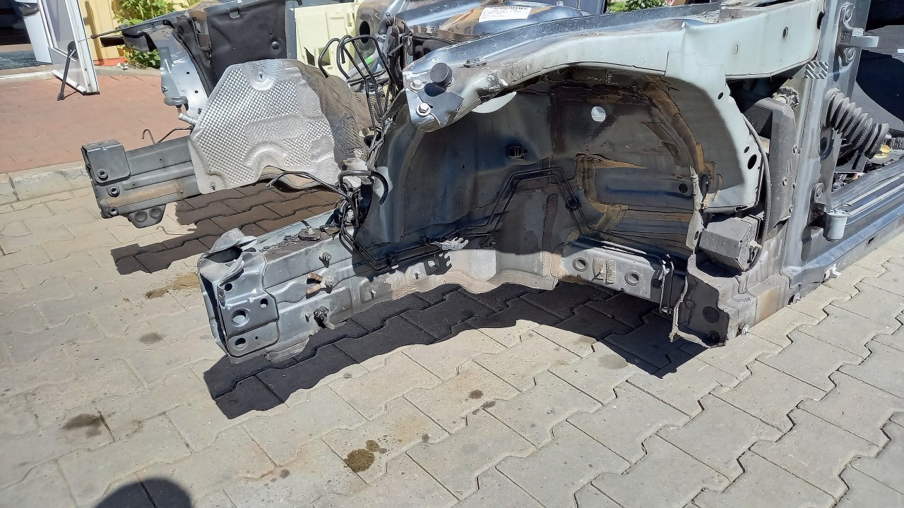LONJERON STANGA MERCEDES E-CLASS E-CLASS - - (2013 2015)