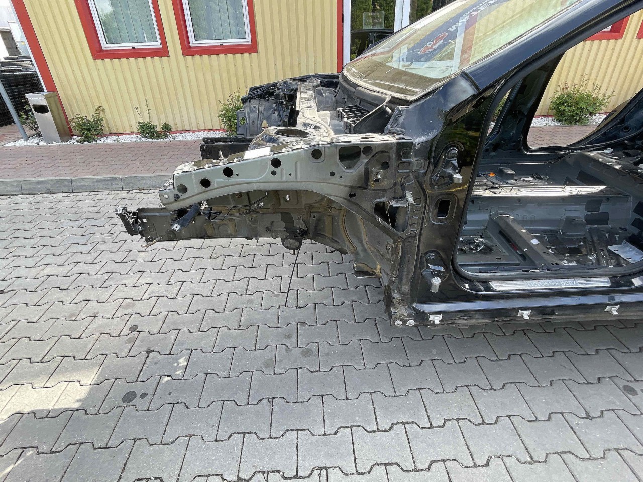 LONJERON STANGA MERCEDES GLA - - (2013 2019)