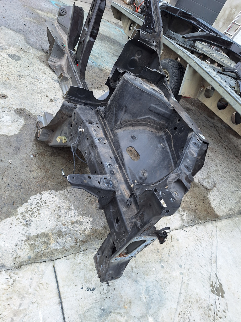 Lonjeron stanga Nissan Qashqai 1.2 Benzina 2016, -