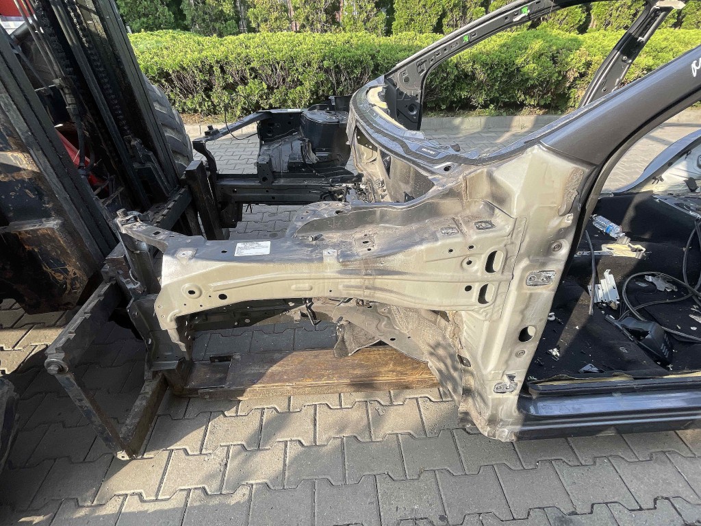 LONJERON STANGA NISSAN QASHQAI - - (2013 2017)