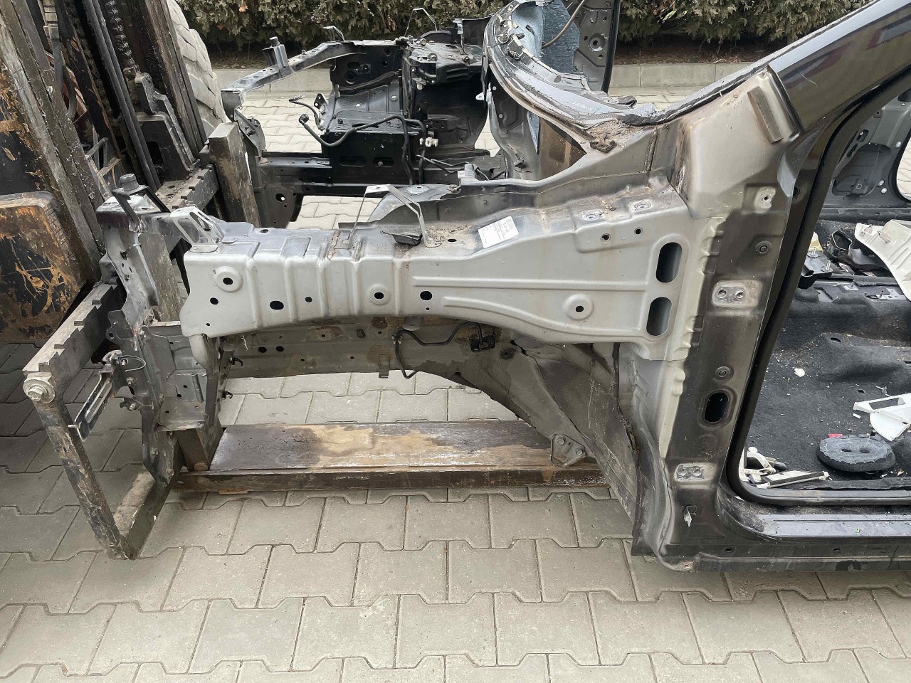 LONJERON STANGA NISSAN X-TRAIL X-TRAIL - - (2014 2018)
