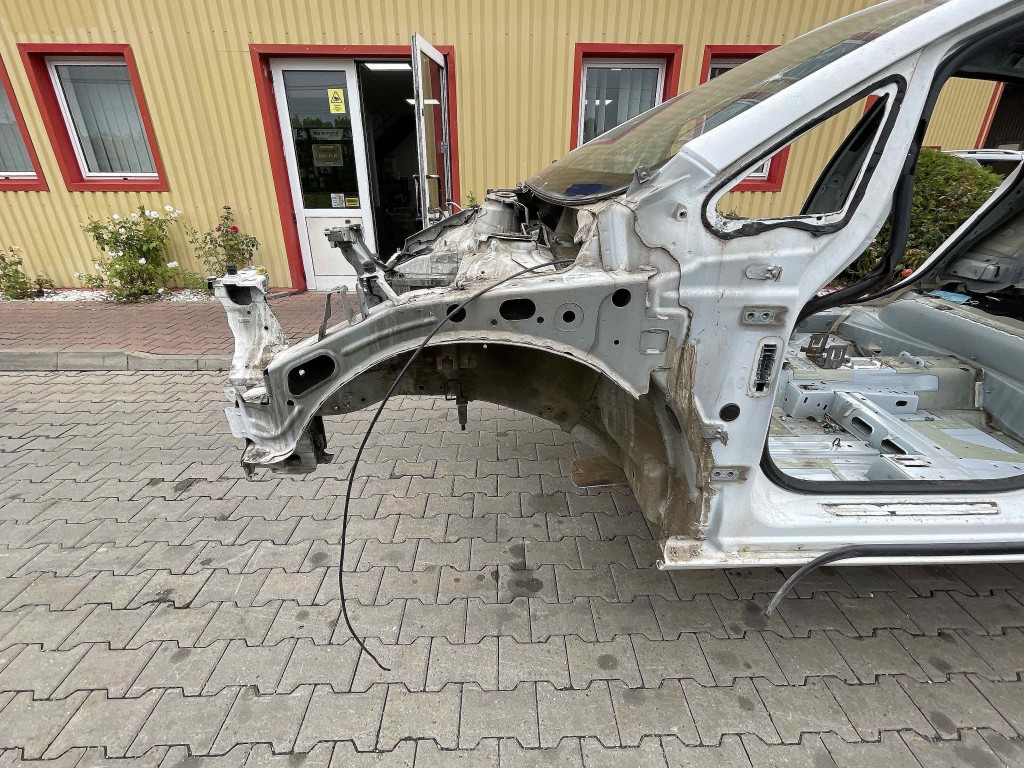 LONJERON STANGA OPEL ASTRA J - - (2009 2012)