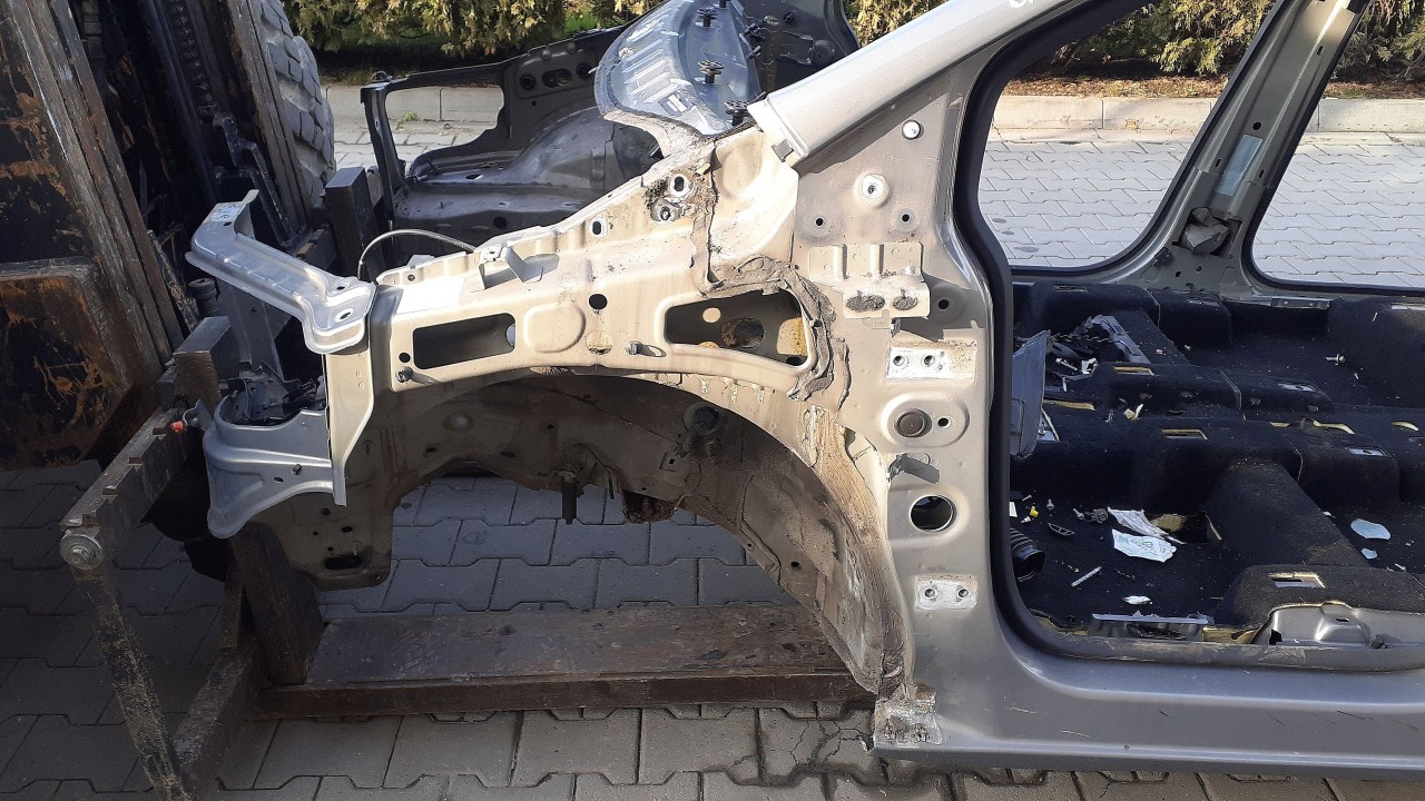 LONJERON STANGA OPEL MERIVA B - - (2010 2014)