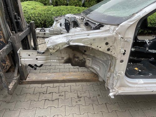 LONJERON STANGA SKODA OCTAVIA - - (2019 2024)