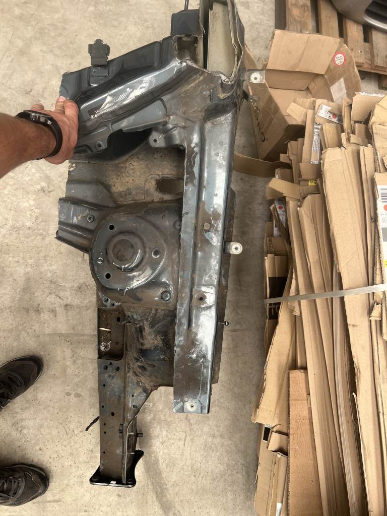 Lonjeron stanga Skoda Octavia 4 Break - Benzina 2022, -