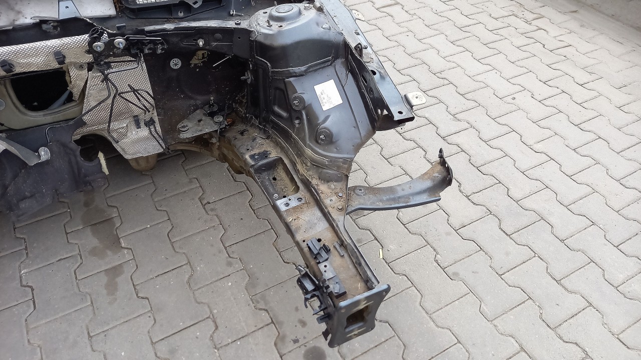 LONJERON STANGA SKODA SUPERB - - (2015 2020)