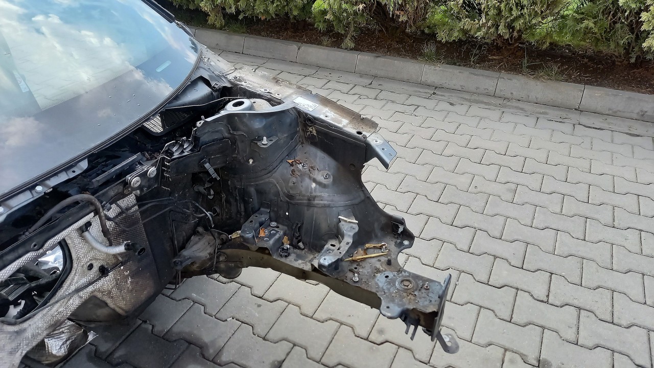 LONJERON STANGA VW GOLF VI - - (2008 2012)