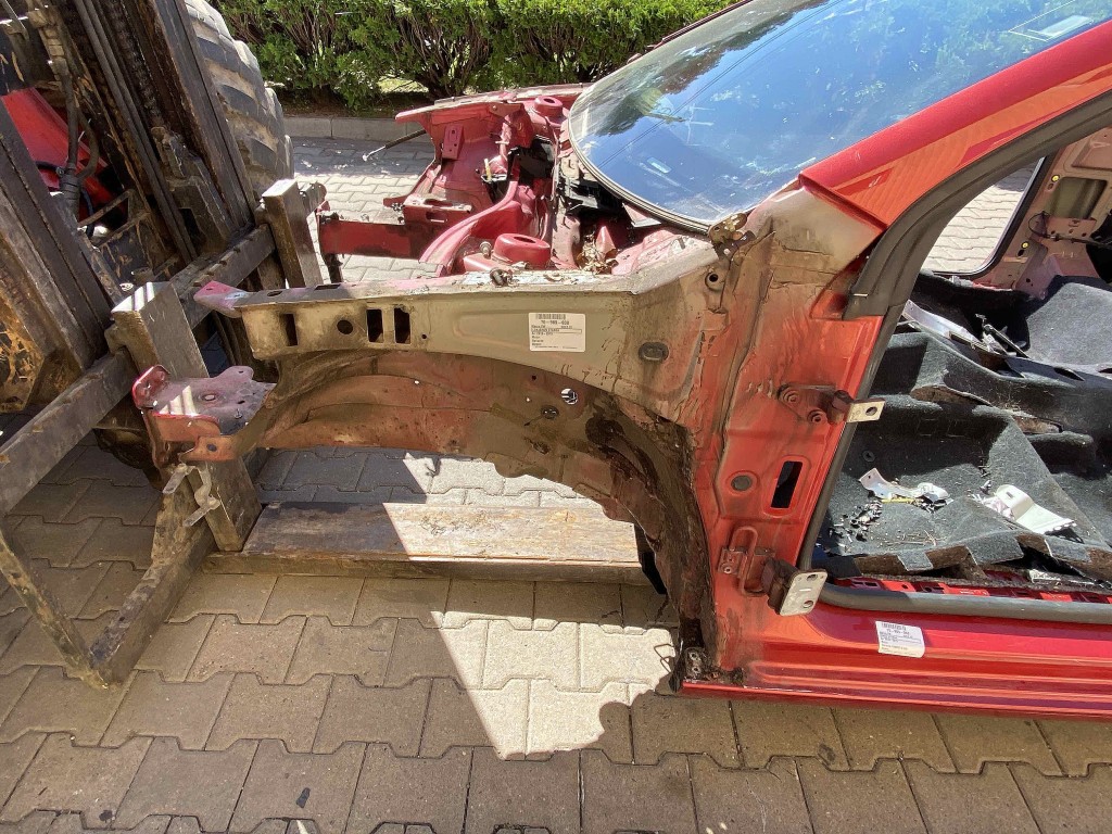 LONJERON STANGA VW GOLF VI - - (2010 2015)