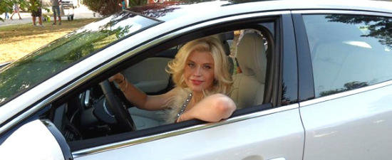 Loredana Groza este imaginea noului model Volvo V40 in Romania Loredana Groza este imaginea noului model Volvo V40 in Romania