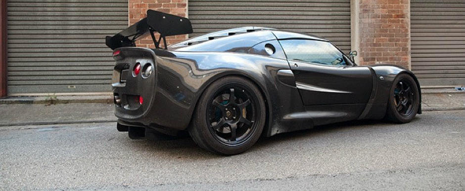 Lotus Elise din carbon, cu 550 CP sub capota, caut nou proprietar! Lotus Elise din carbon, cu 550 CP sub capota, caut nou proprietar!