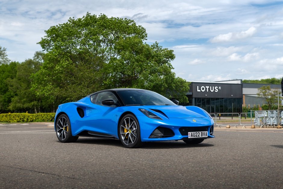 Lotus Emira - Galerie foto