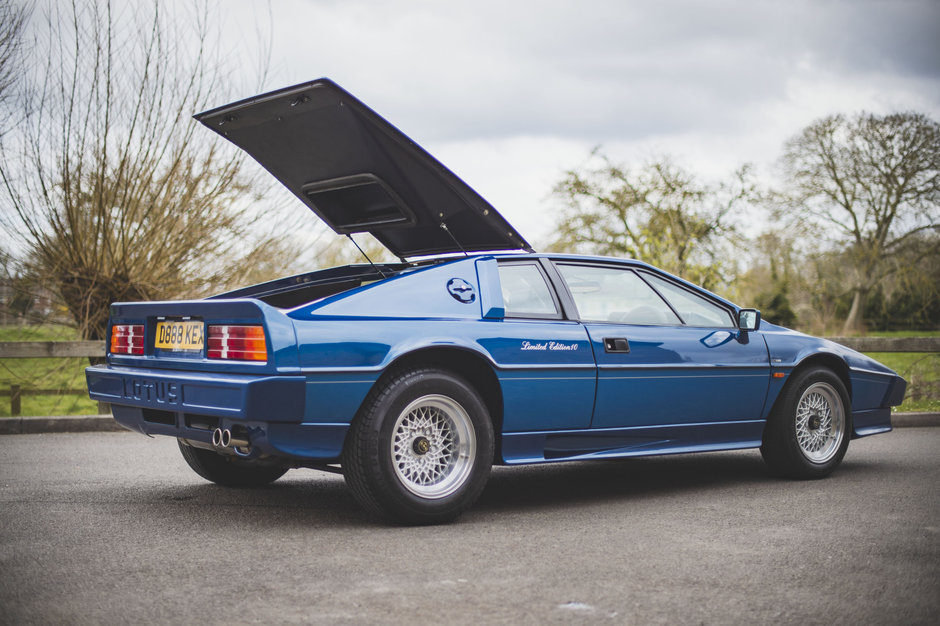 Lotus Esprit Turbo HC de vanzare