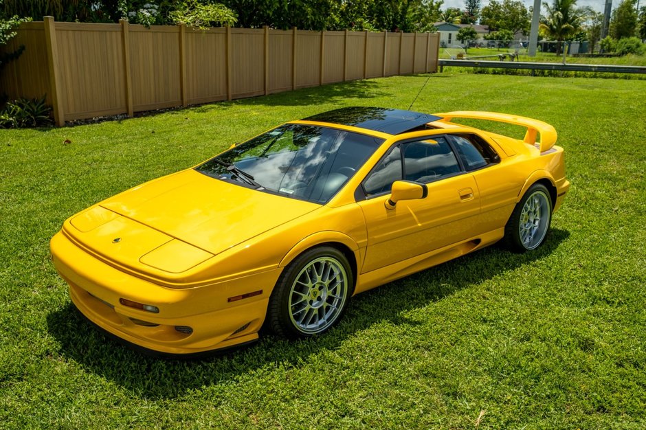 Lotus Esprit V8 Final Edition de vanzare