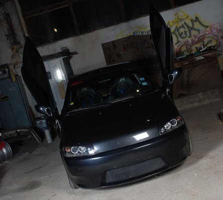 Low Rider Dezlantuit: Fiat Punto by Bogdan Low Rider Dezlantuit: Fiat Punto by Bogdan