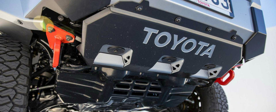 Lumea s-ar inghesui sa o cumpere dar nu oricine o poate avea. Ea este noua Toyota Hilux Mako Lumea s-ar inghesui sa o cumpere dar nu oricine o poate avea. Ea este noua Toyota Hilux Mako