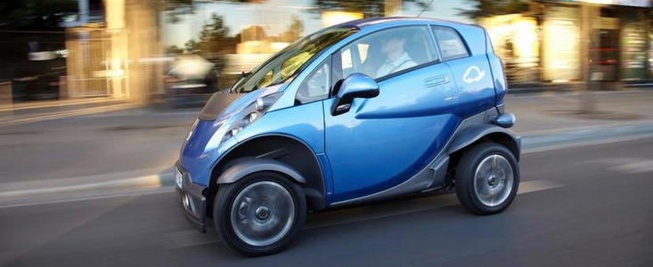 Lumeneo prezinta la Paris un roadster electric