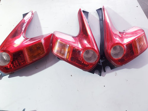 Lumina ceata spate Nissan Juke