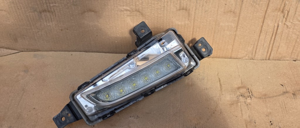 Lumina de zi / DRL stanga Suzuki Vitara 2018 2019 2020 2021 2022