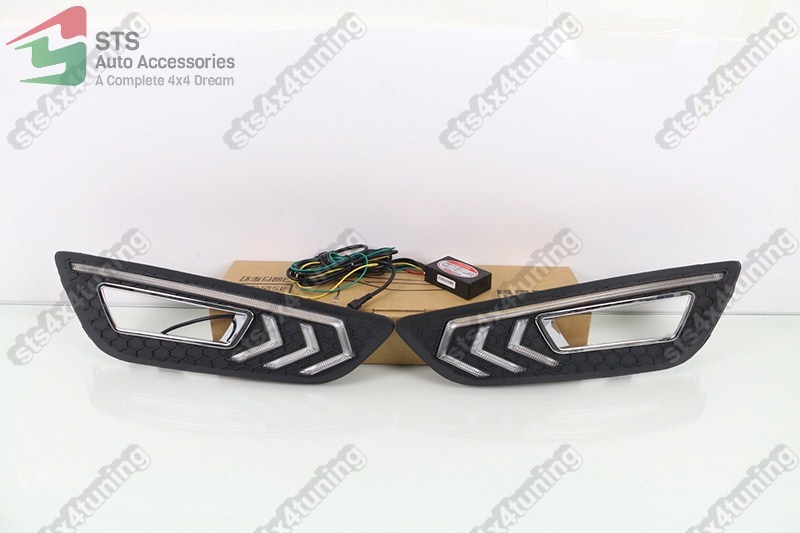 LUMINI DE ZI DRL CU SEMNALIZARE LED FORD FOCUS 2015-2018 [V2]