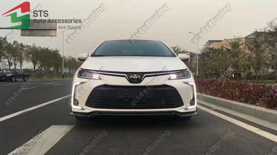 LUMINI DE ZI DRL CU SEMNALIZARE LED TOYOTA COROLLA 2019-2020 SEDAN [V1]